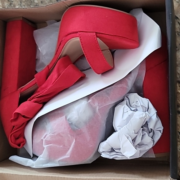 6" Heele Red sandals for women - Picture 2 of 9